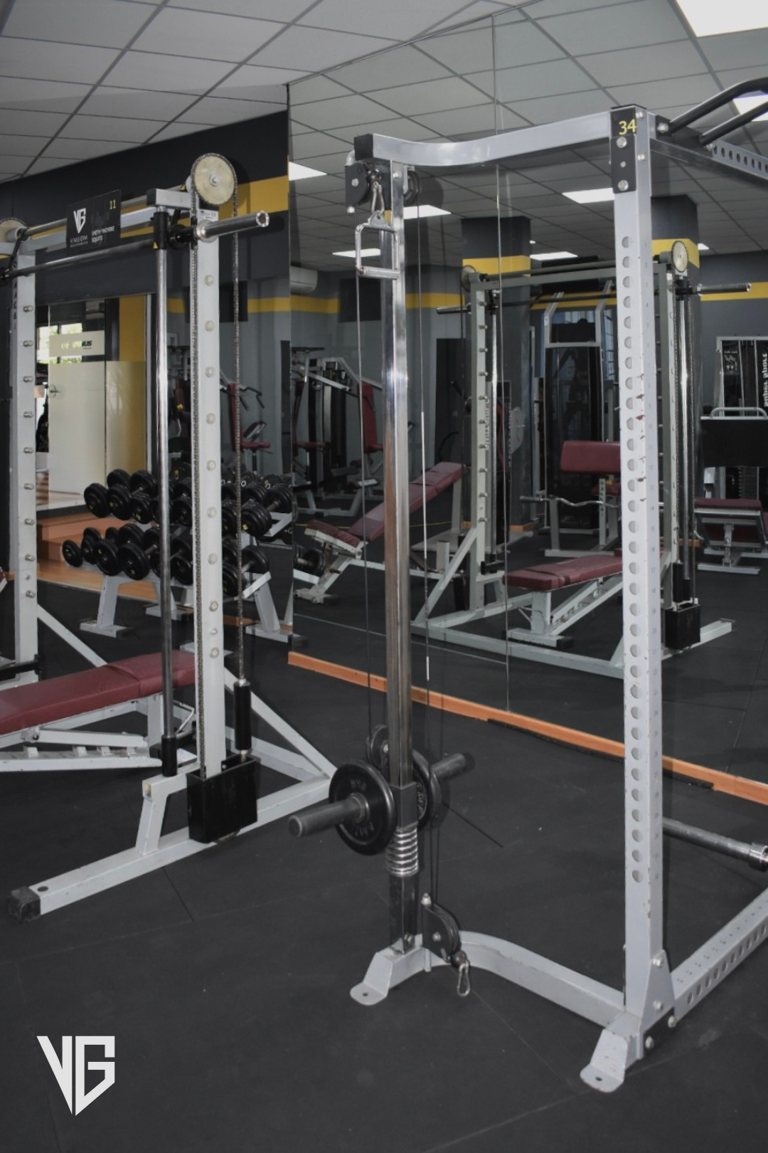 WEIGHT ROOM
