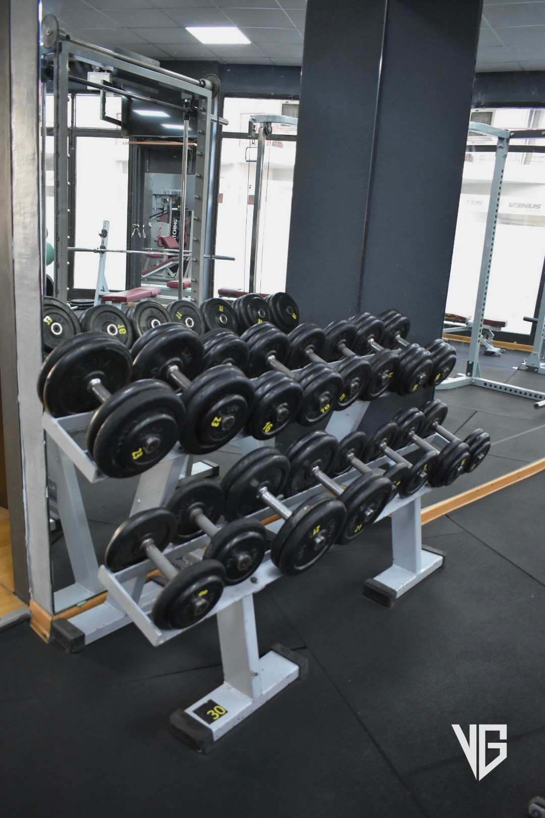 WEIGHT ROOM