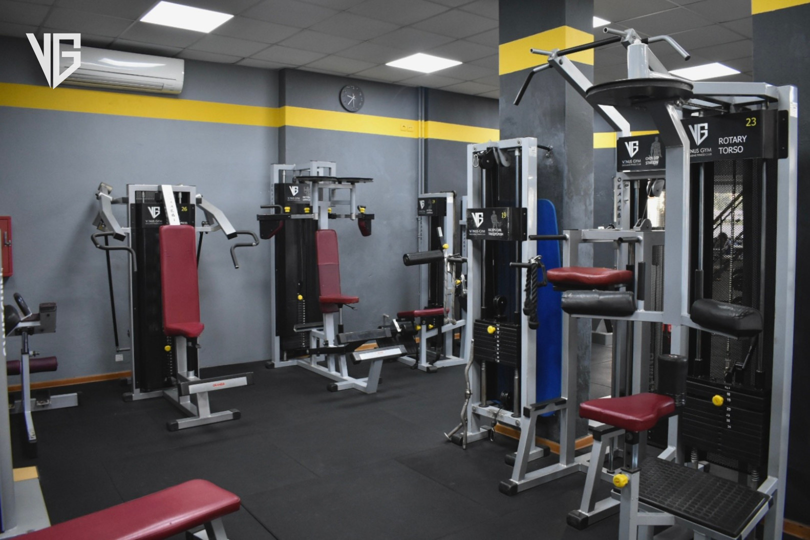 WEIGHT ROOM