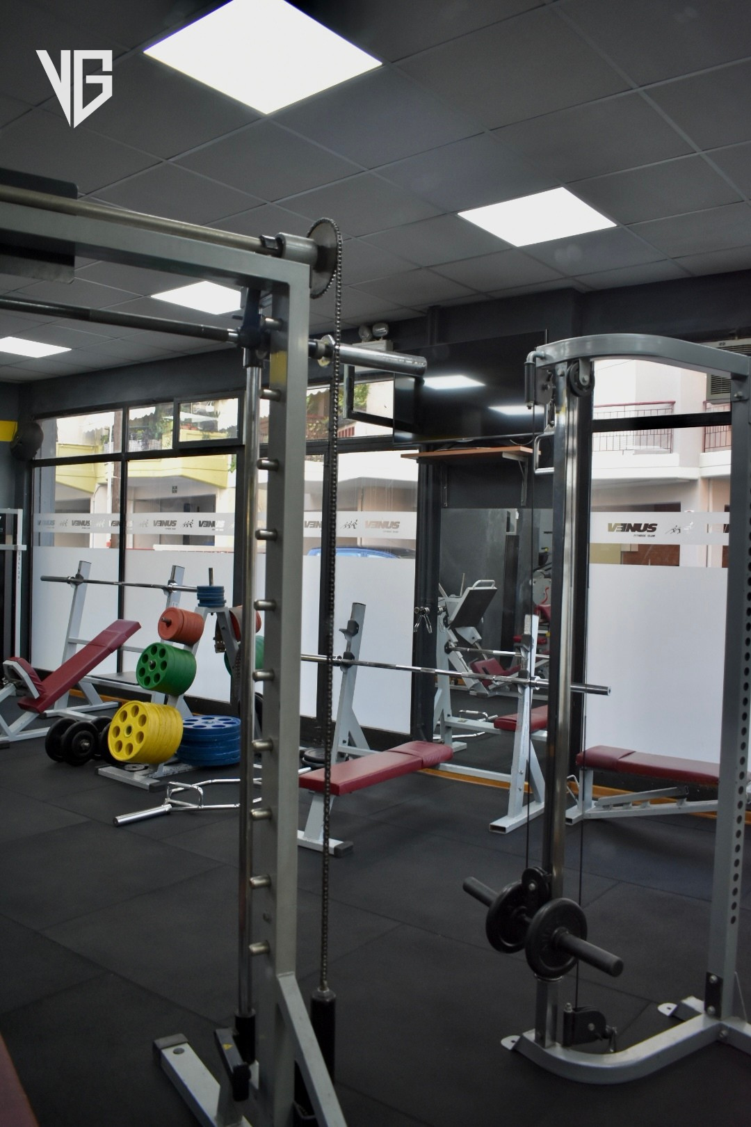 WEIGHT ROOM