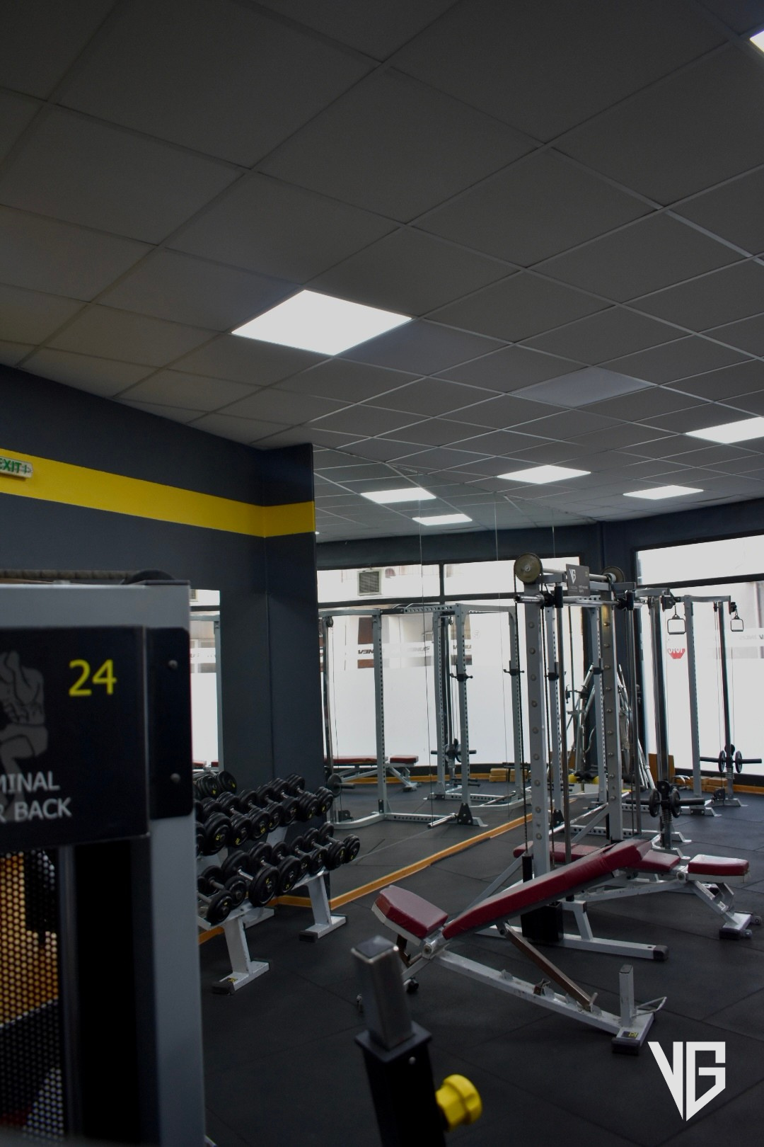 WEIGHT ROOM