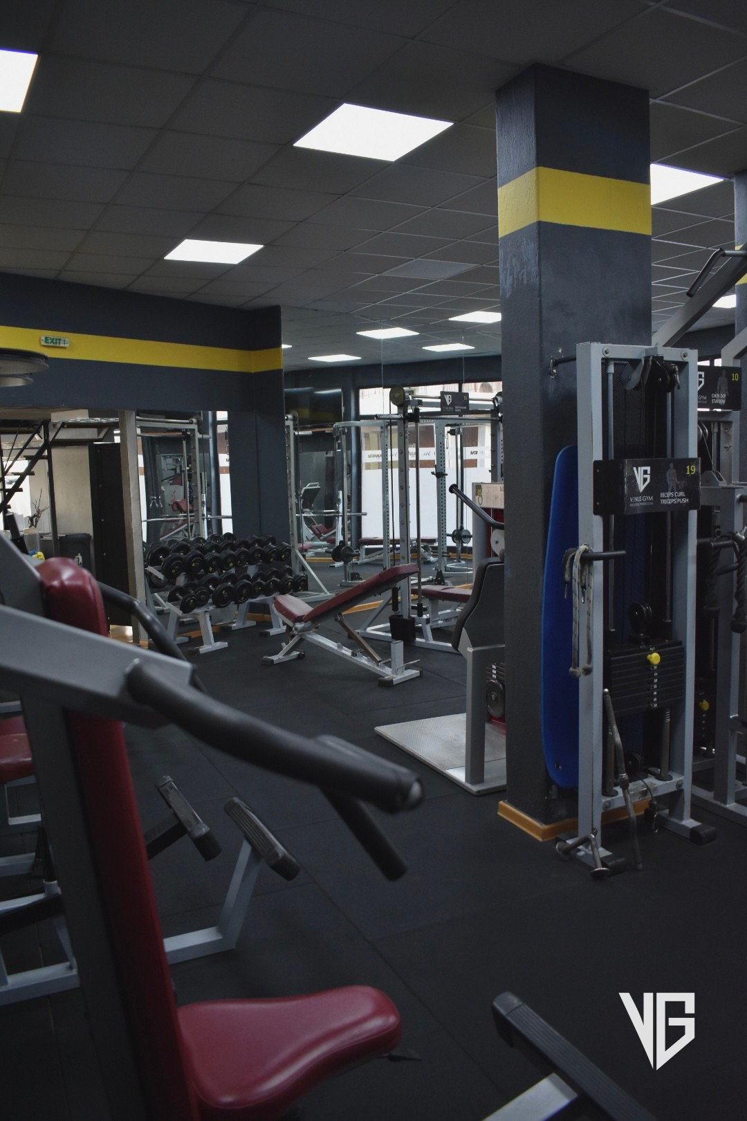 WEIGHT ROOM